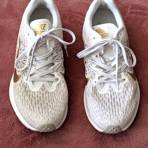 Nike Air Zoom W inflo 5